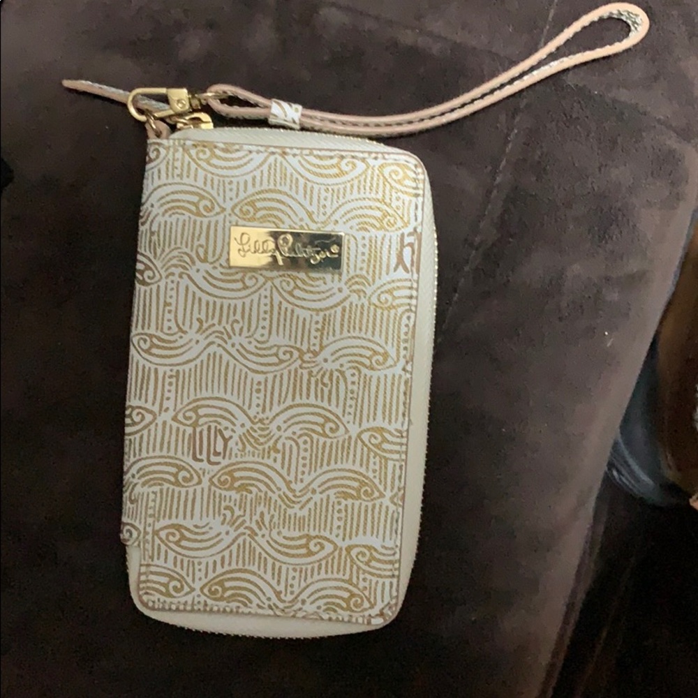 Lily Pulitzer IPhone wristlet